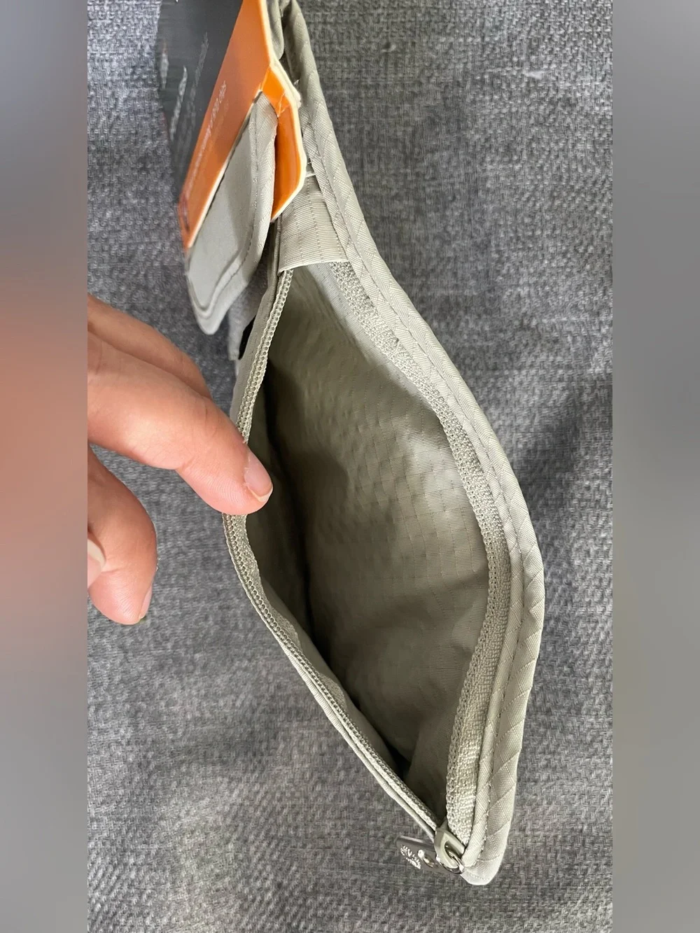 Lewis N Clark RFID Neck Stash Travel Wallet Hidden Passport Holder NWT Gray